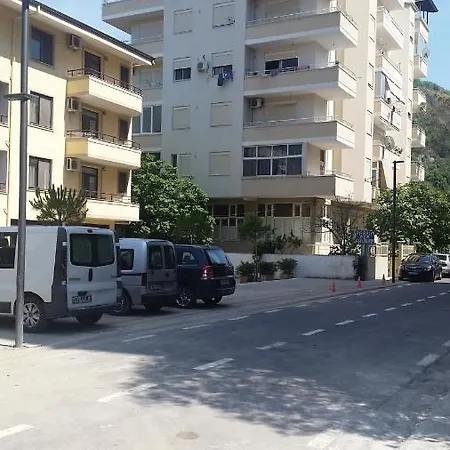 Tinka 2 In Appartamento *